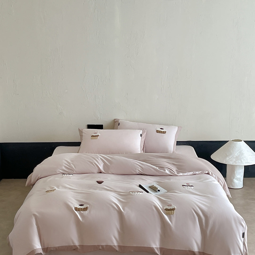 Embroidered Cupcake Cotton Sateen Duvet Cover Set with Appliqué Details