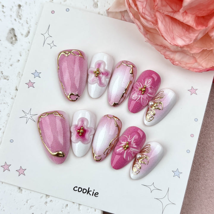 Decorative Floral Nail Art Press-On Set