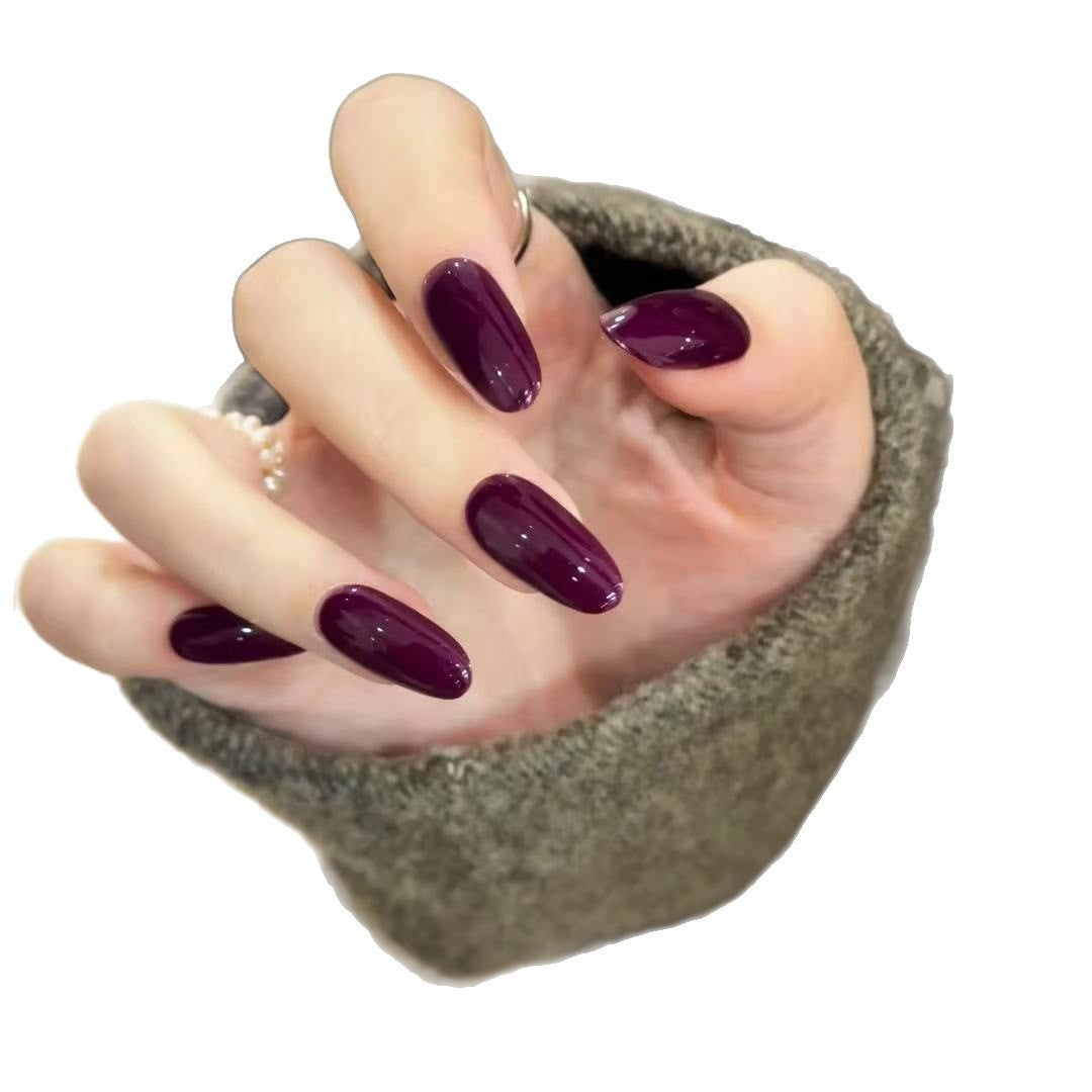 Glossy Almond-Shaped Nail Set
