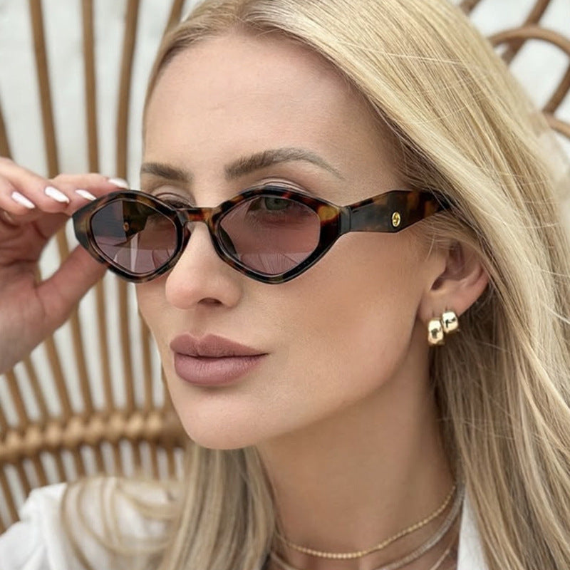 Women's fashionable sunglasses in striking butterfly design Stornfield