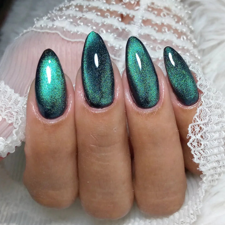Glamorous Art Nails In Modern Gradient Colors Stornfield