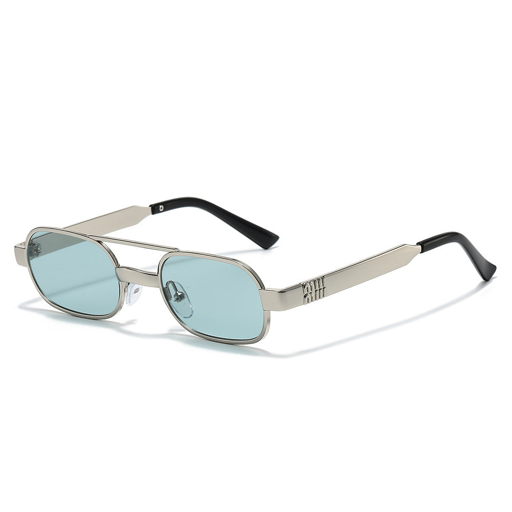 Fashion-Forward Retro Oval Frame Sunglasses Stornfield