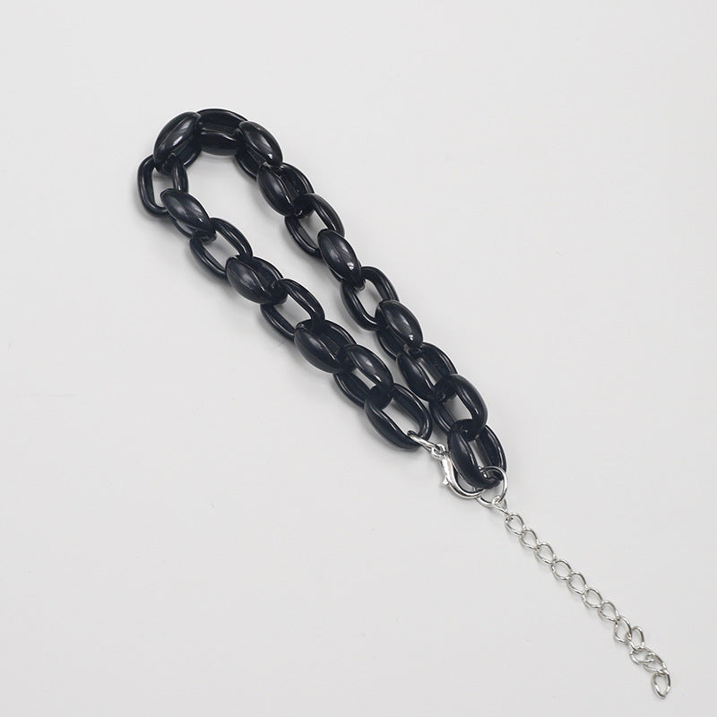 Versatile Fashion Statement Chain Stornfield