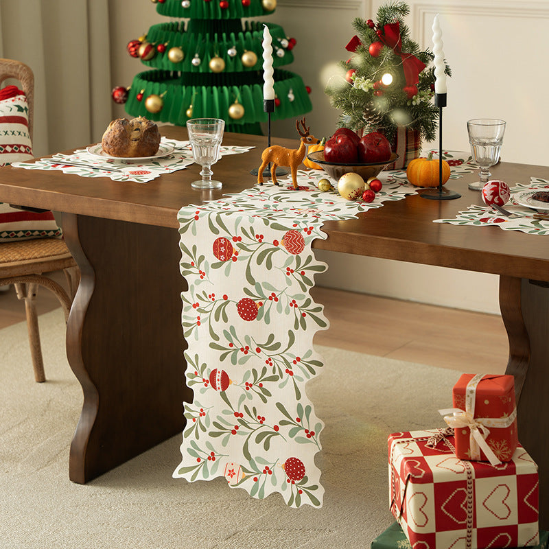 Festive wavy table runner Stornfield