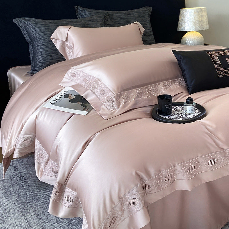 Elegant cotton satin bed set with jacquard-woven contrast border