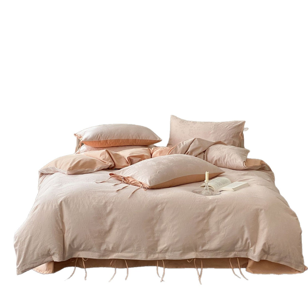 Finely woven cotton jacquard bedding set with decorative ties