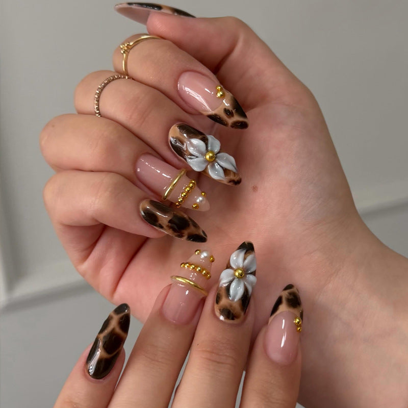 Artistic Press-On Nail Set with Elegant Leopard and Floral Designs Stornfield