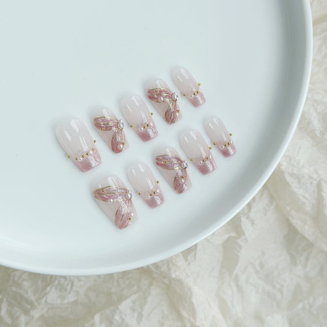 Butterfly-Embellished Press-On Nail Set