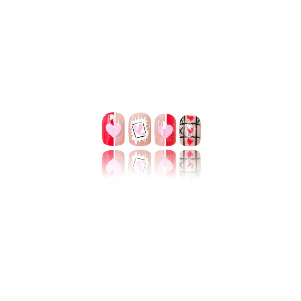 Artificial nail set with romantic heart and envelope motifs Stornfield