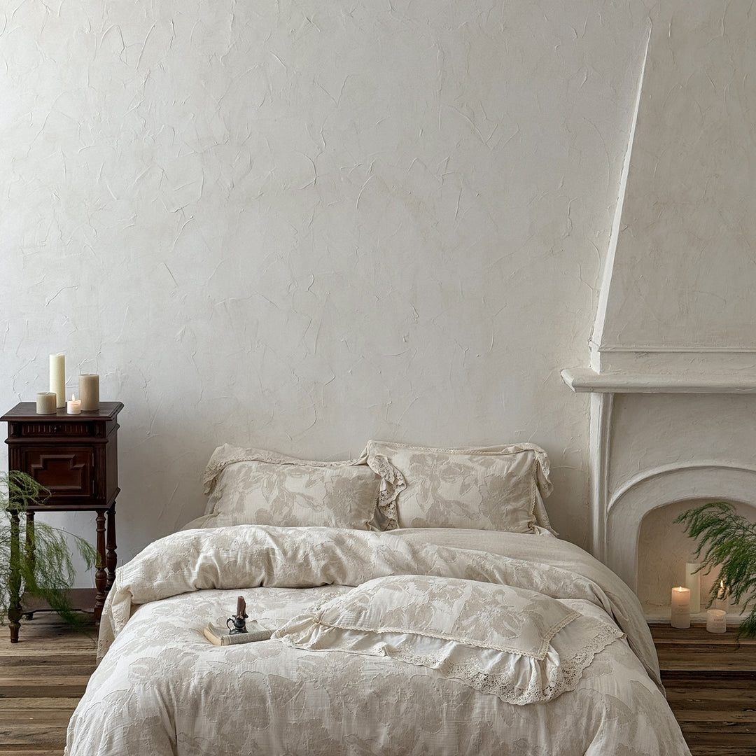 Vintage-Style Linen-Jacquard Duvet Cover Set with Lace-Trimmed Ruffled Shams