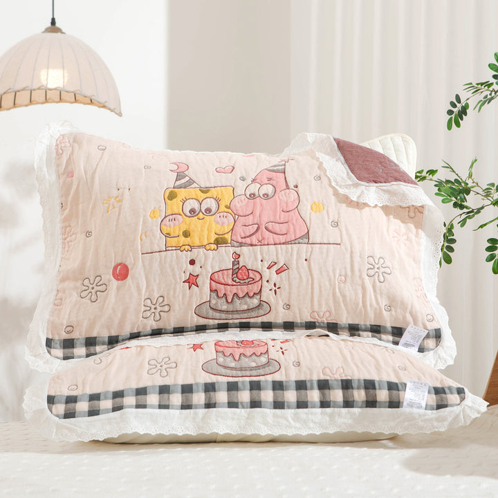 Women's pillow with charming elephant motif and delicate lace edge Stornfield