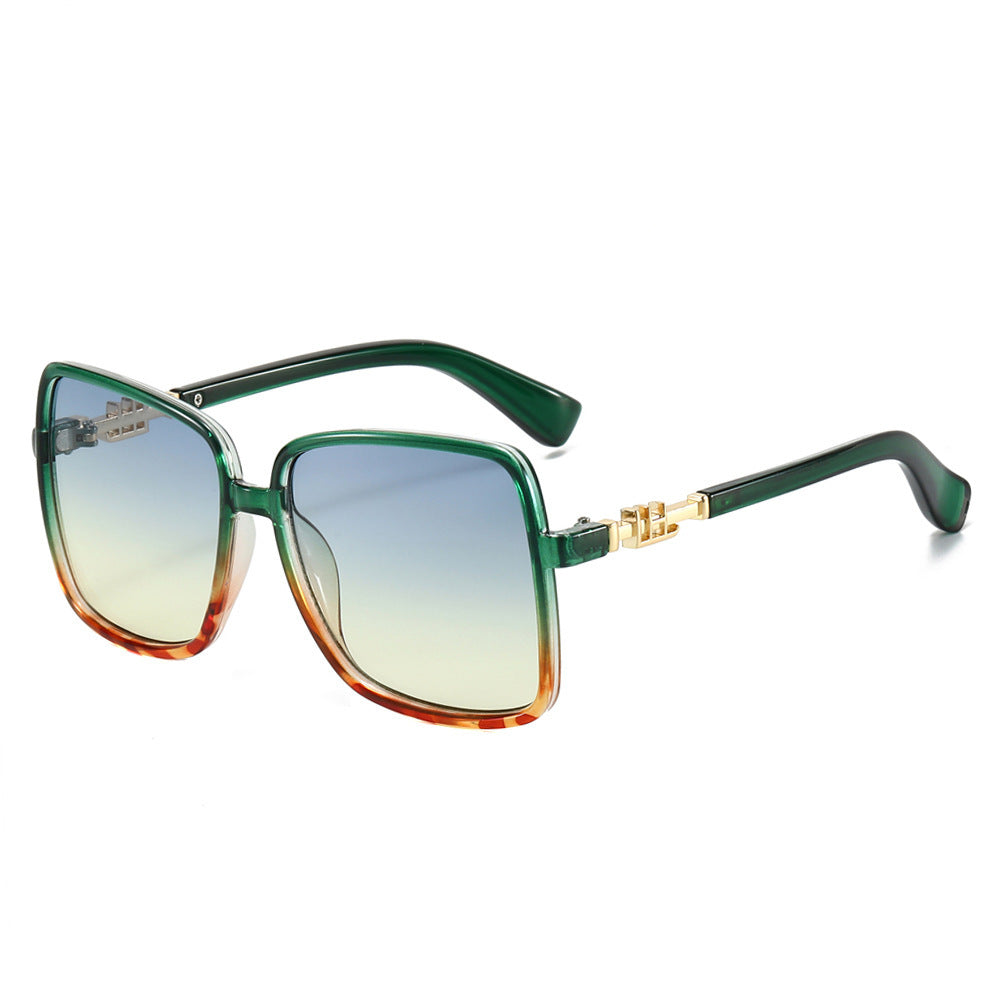 Ladies sunglasses with large frame and gradient Stornfield