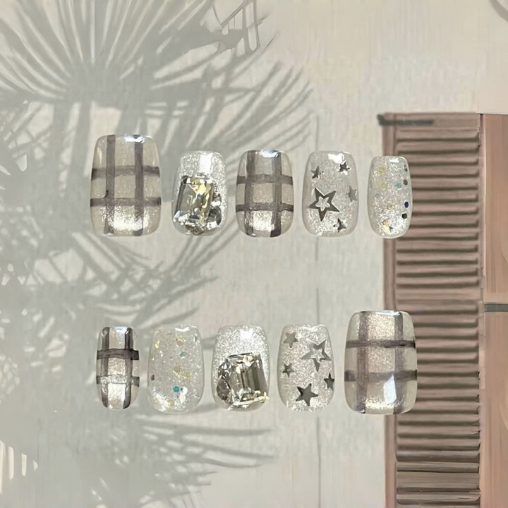 Glamorous Star-Design Press-On Nail Art Set