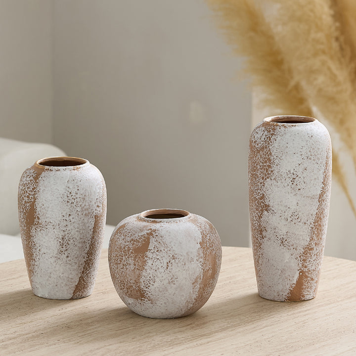 Elegant ceramic vase in Scandinavian style Stornfield