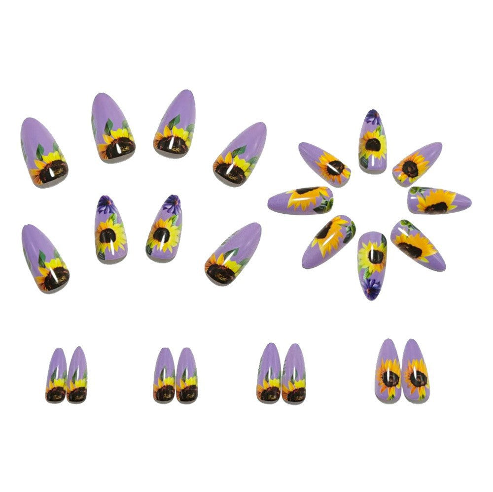 Art nails with elaborate sunflower motifs Stornfield