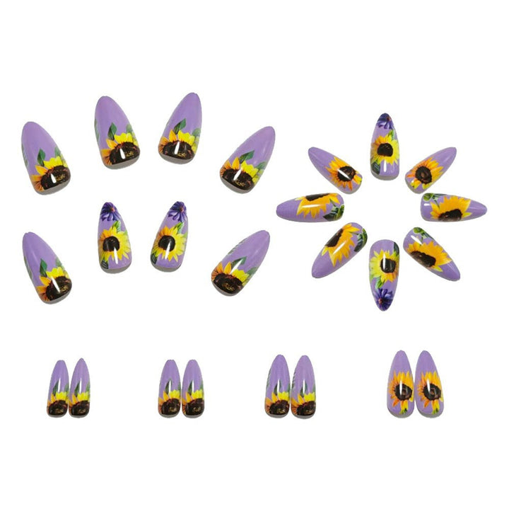 Art nails with elaborate sunflower motifs Stornfield