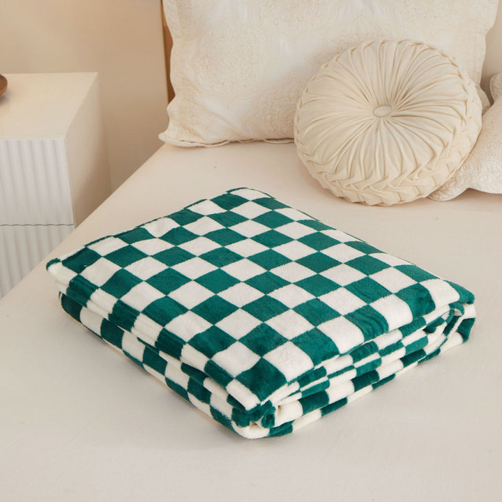 Cozy Checkered Fleece Blanket