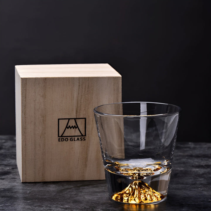 Whiskey glasses with Mount Fuji design – Elegant set for connoisseurs | Stornfield