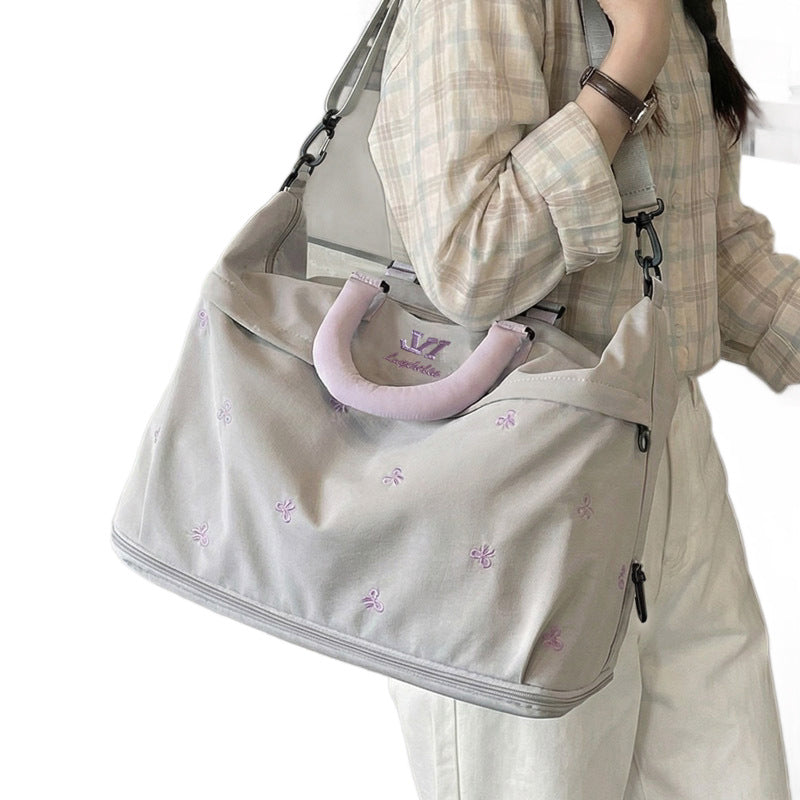 Stylish Embroidered Travel Bag Stornfield