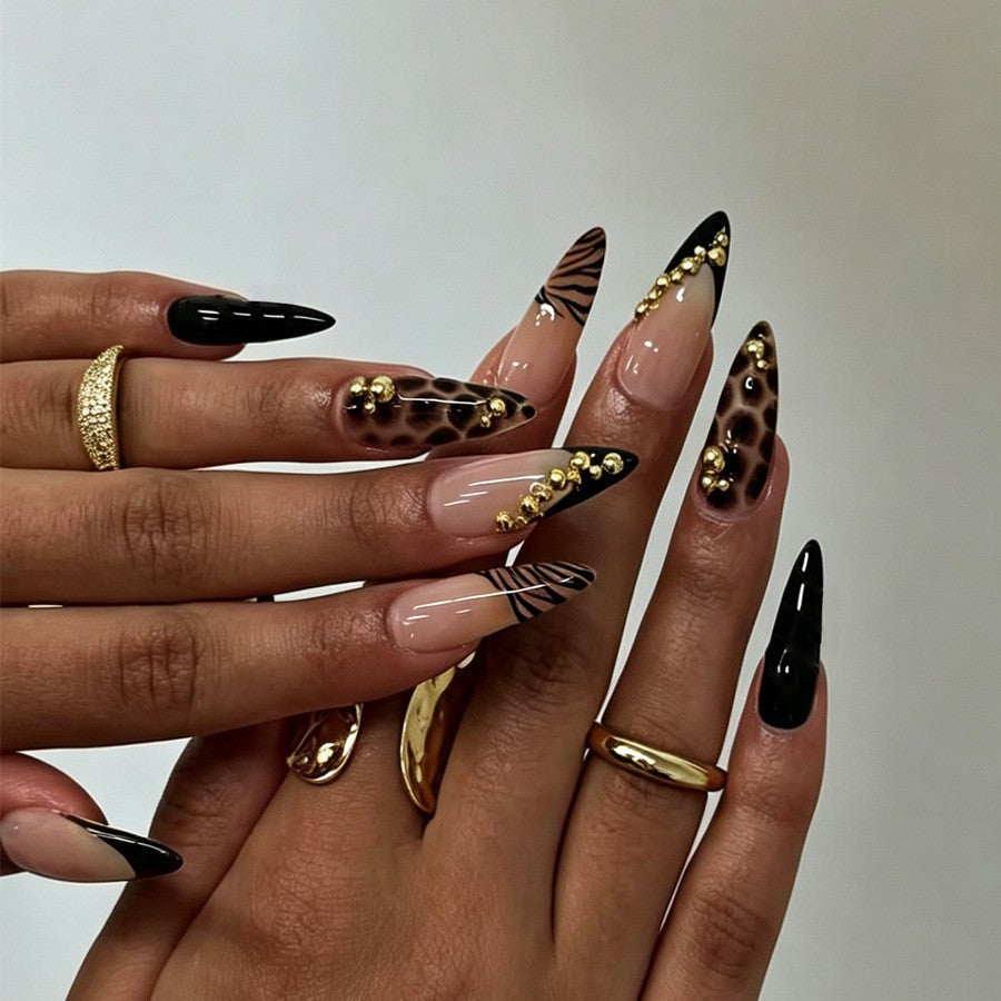 Art nail set with elegant animal and glitter patterns Stornfield