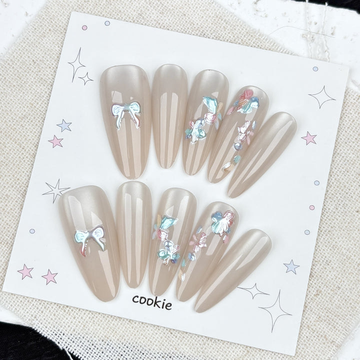 Elegant Decorative Press-On Nail Art Set