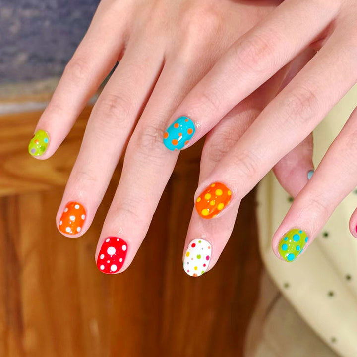Artistic Cat-Themed Press-On Nail Art Set Stornfield