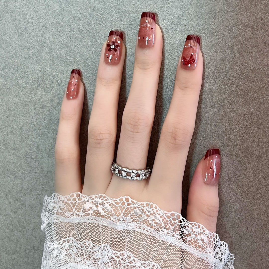Premium Glamorous Press-On Nail Extensions Stornfield