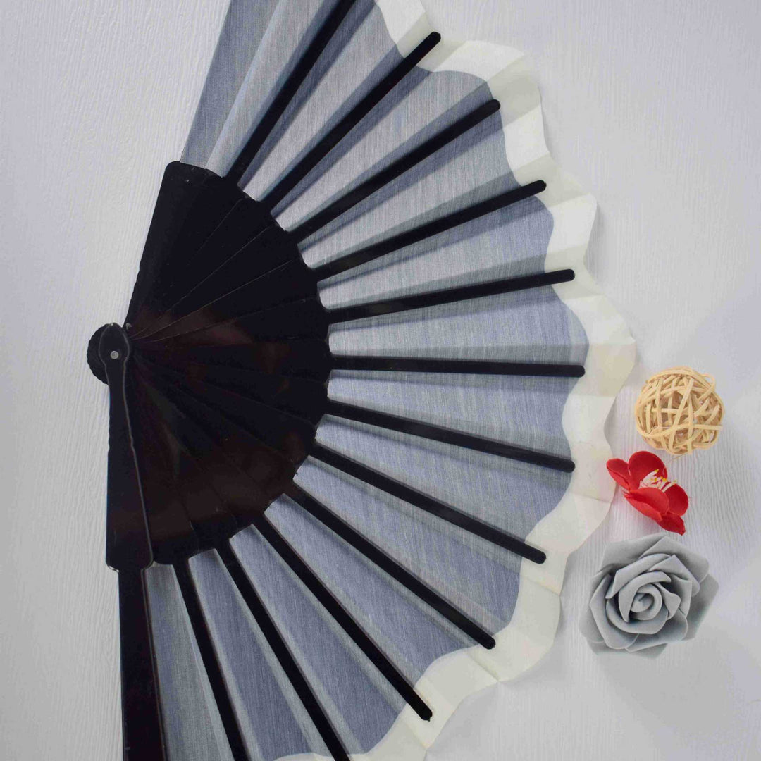 Women's stylish fan made of wood and satin Stornfield