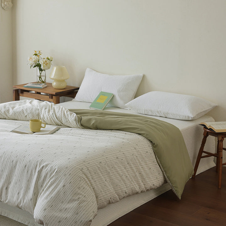 Bedding set made of high-quality cotton satin with duvet cover and pillowcases