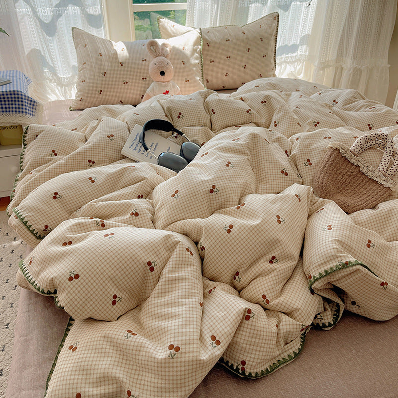 Floral Pattern Quilted Comforter Set