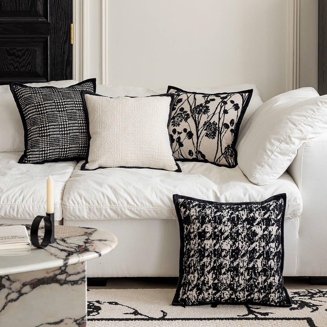 Structured decorative cushions