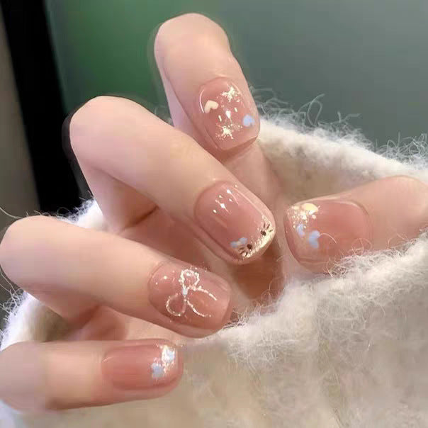 Artistic Press-On Nail Set with Unique Leopard Design Stornfield