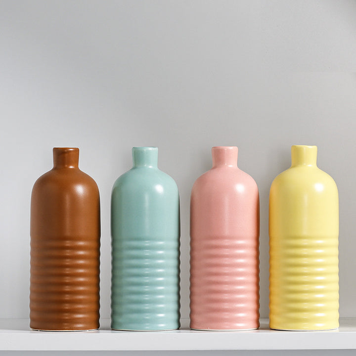 Modern Textured Ceramic Table Vase Stornfeild