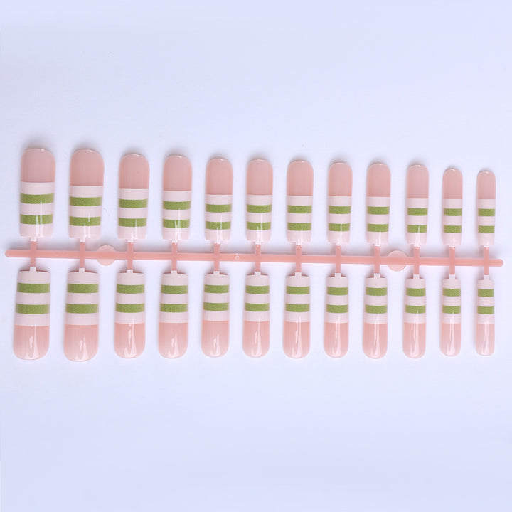 Fashionable artificial nails with contemporary stripe pattern Stornfield