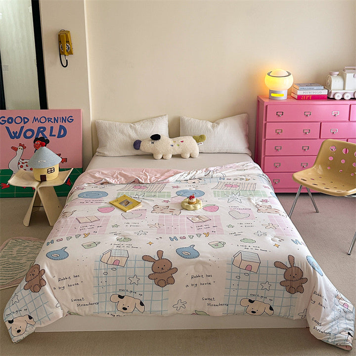 Quilted children's comforter with cute animal print and light microfiber filling