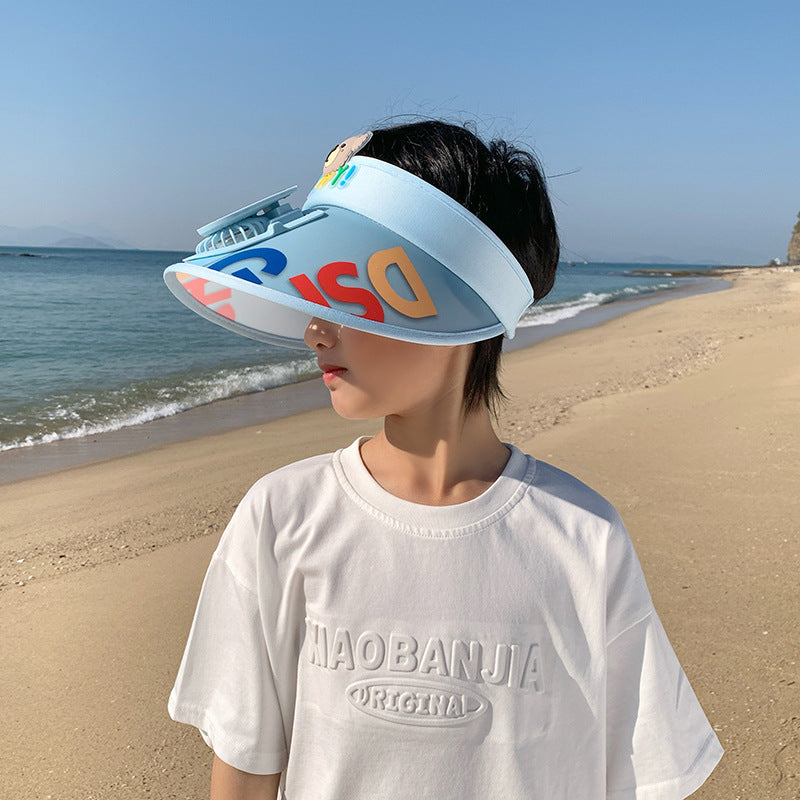 Adjustable children sun visor with integrated mini fan and extra wide brim Stornfield