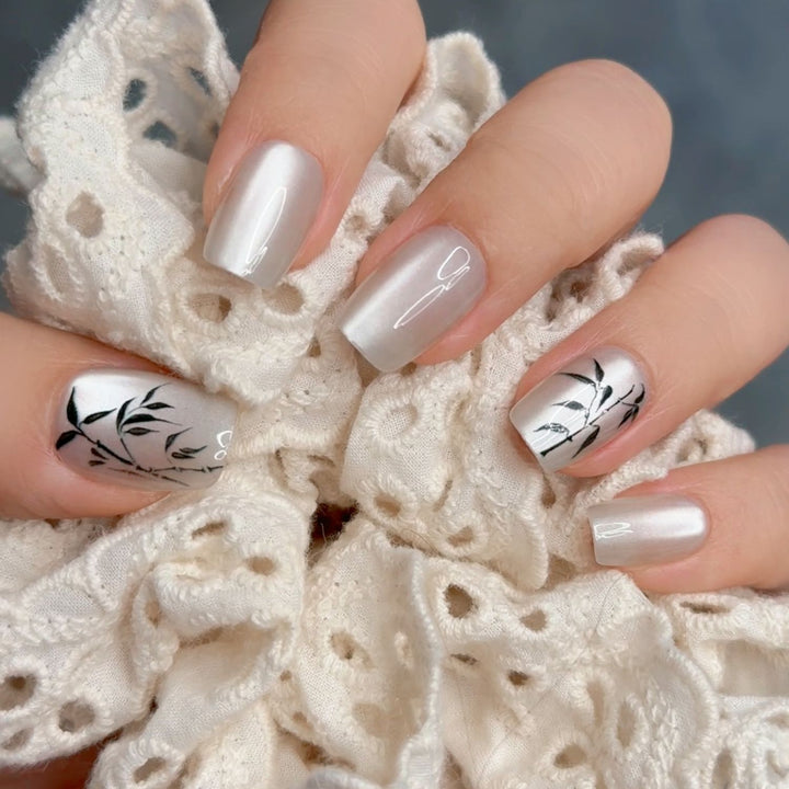 Artistic Floral Press-On Nail Art Stornfield