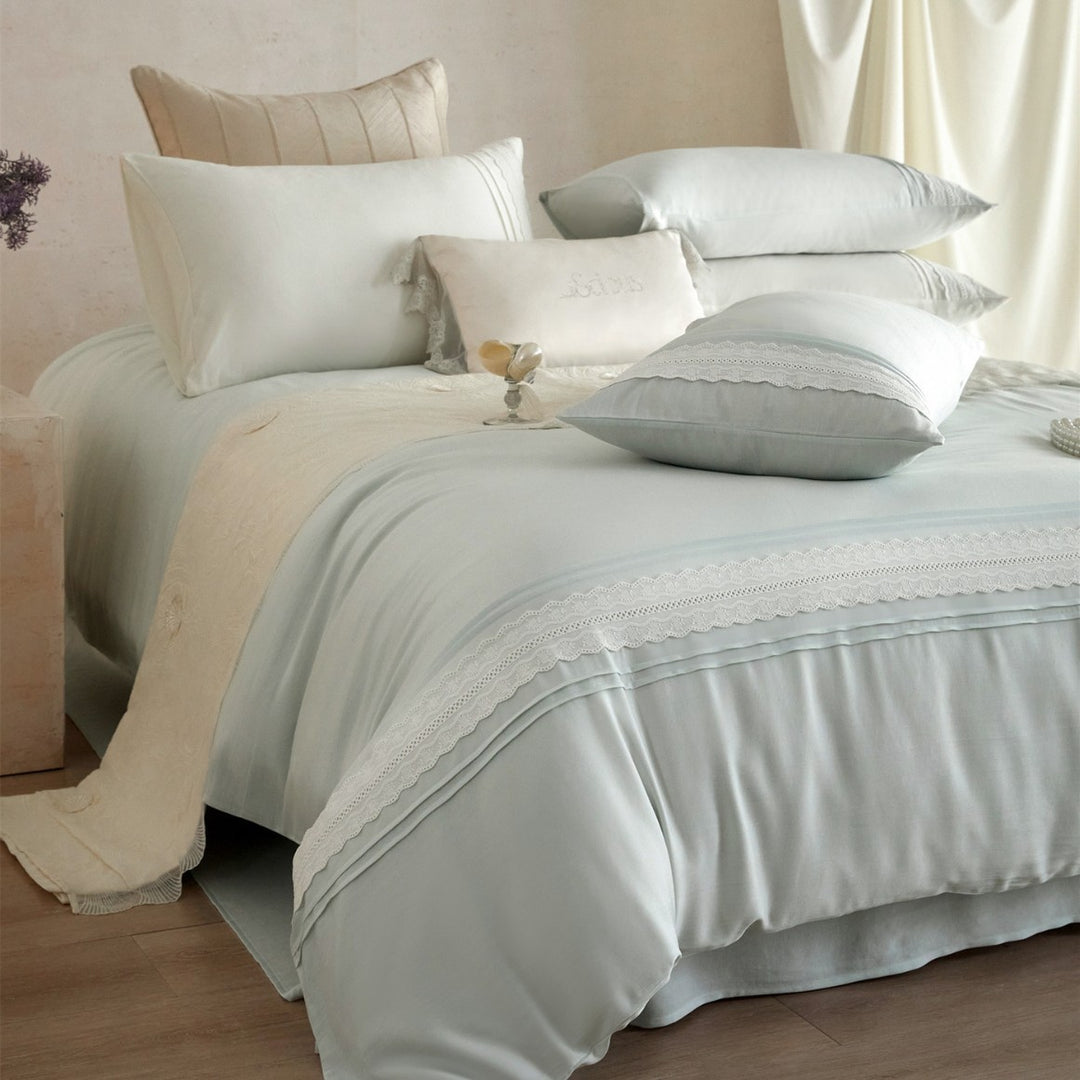 Lace-Trim Cotton-Sateen Duvet Cover Ensemble with Pintuck Detail
