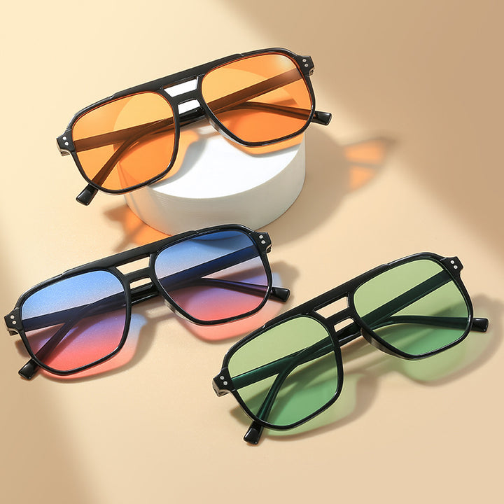 Stylish Wide-Frame Sunglasses Stornfield