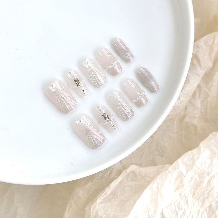 Floral-Inspired 3D Press-On Nail Set