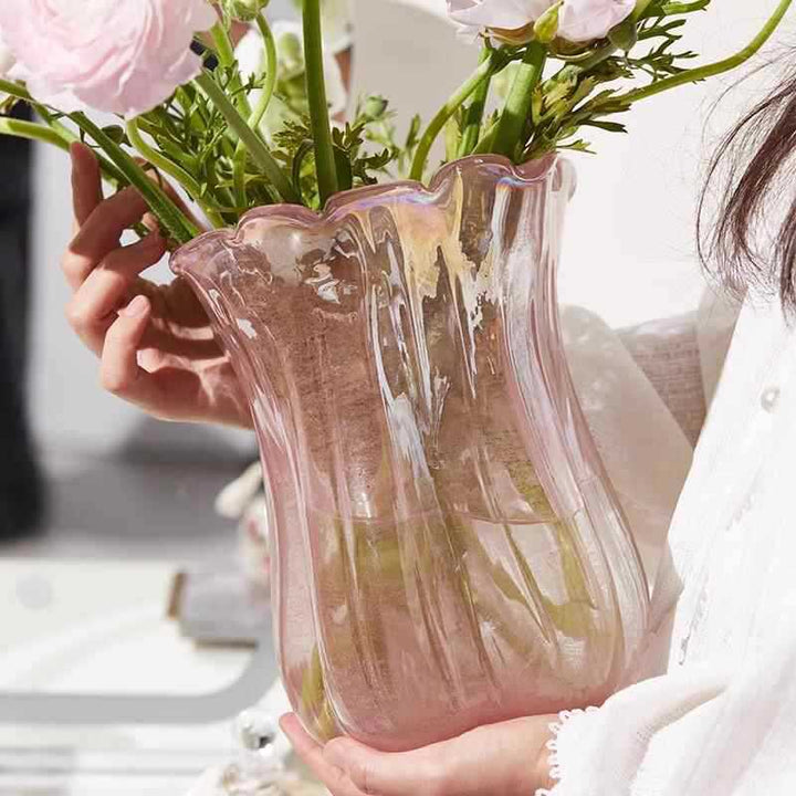Handblown Ruffled-Tulip Art Glass Decorative Vase Stornfield