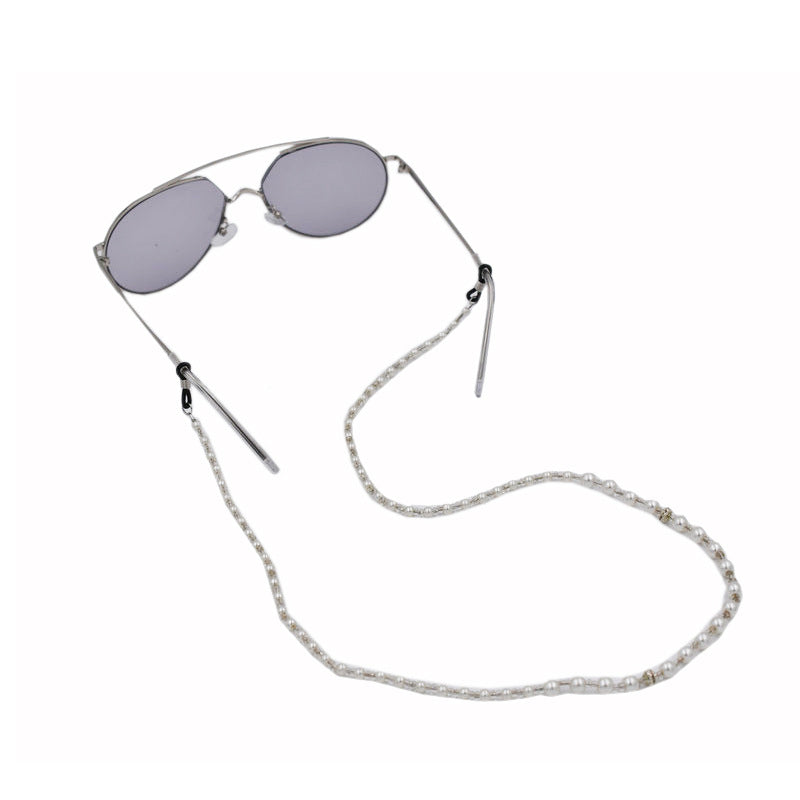 Elegant Pearlescent Eyewear Chain Stornfield