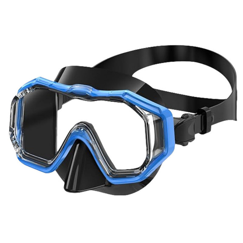 Diving mask with special field of vision and anti-fog technology Stornfield