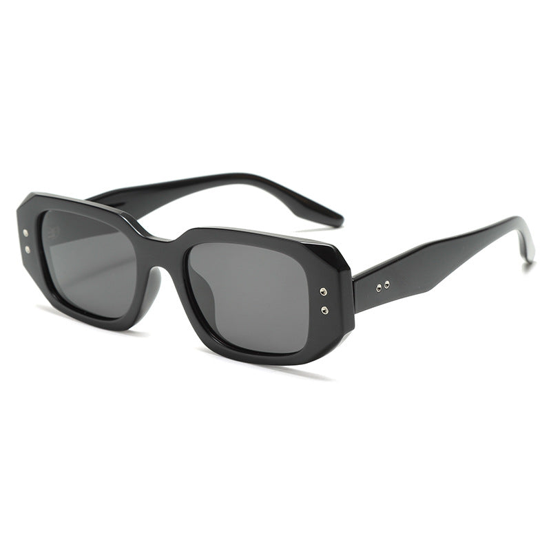 Ladies fashionable oversized sunglasses with stylish frame and UV protection Stornfield