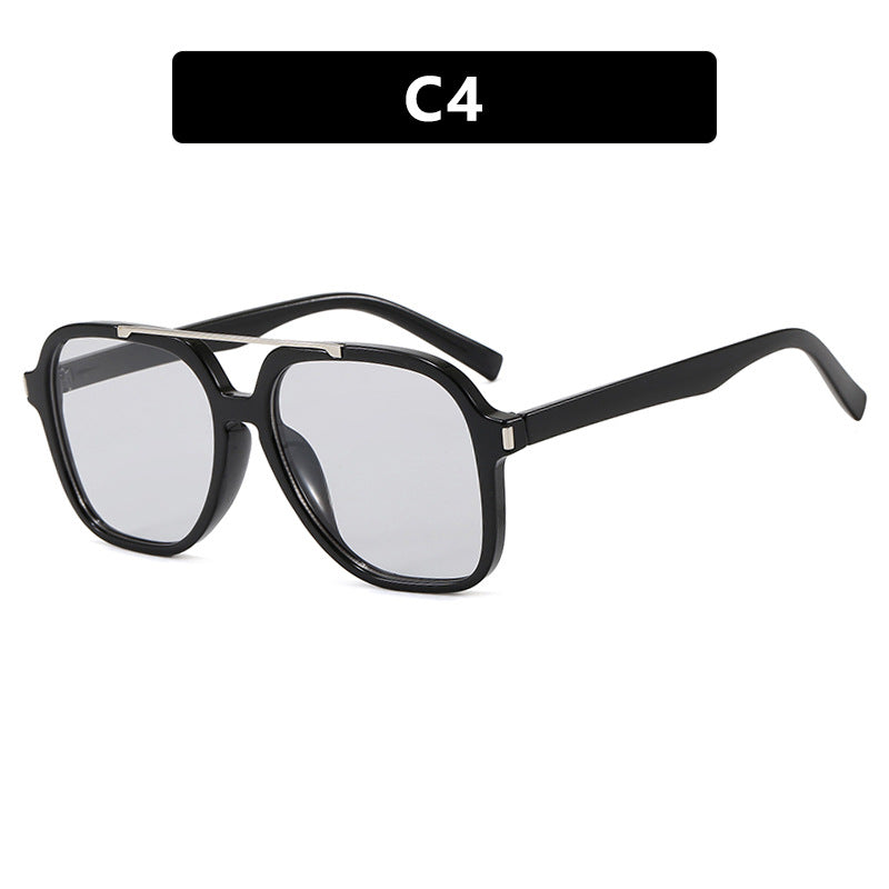 Women's square sunglasses with protective UV filter and elegant frame Stornfield