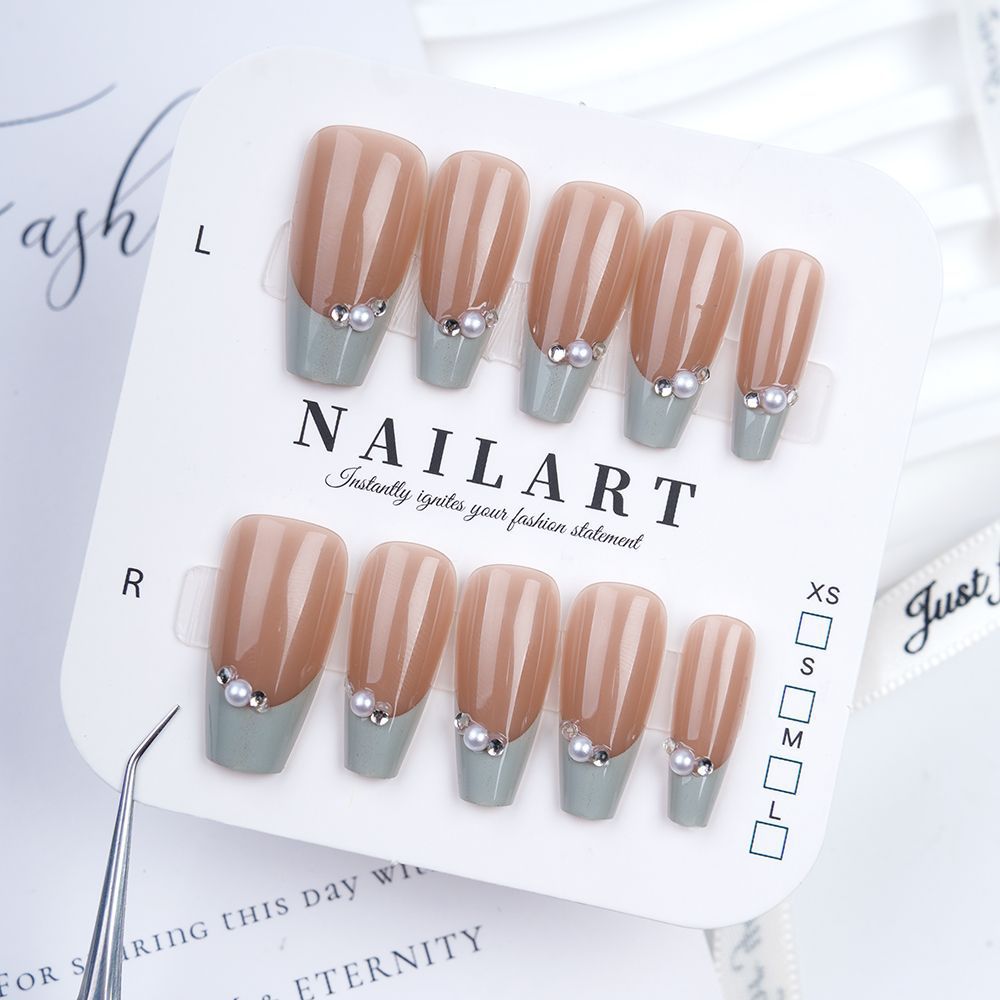 Artistic 3D Butterfly Press-On Nail Set Stornfield