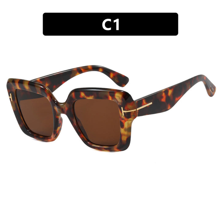 Women's square sunglasses with comfortable plastic frame and UV protection Stornfield