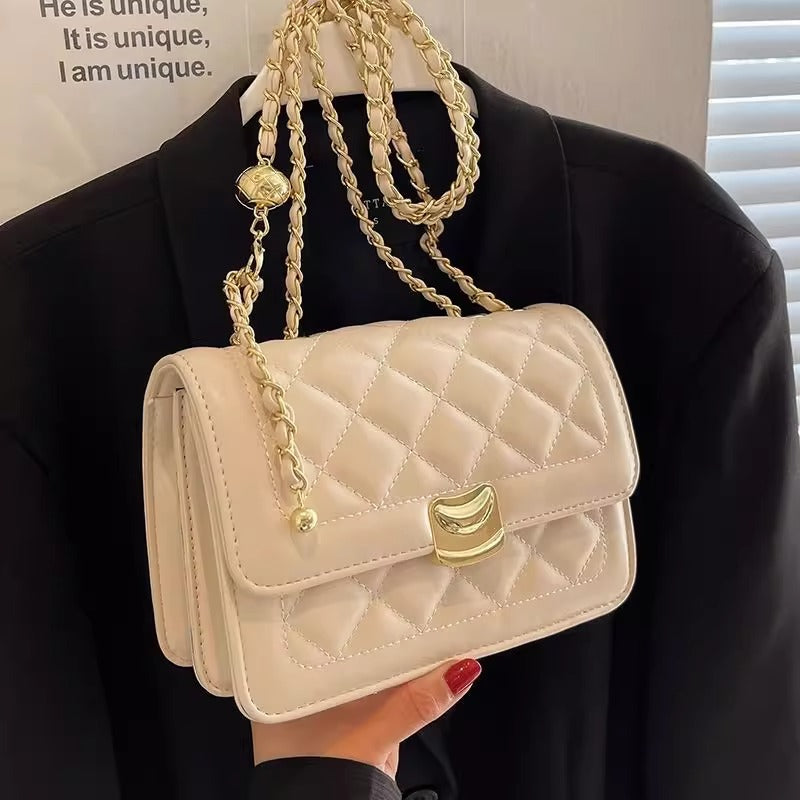Quilted Chain-Detail Crossbody Handbag Stornfield