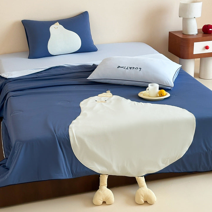 Children's bed linen set with cute animal appliqué, fitted sheet and pillowcase