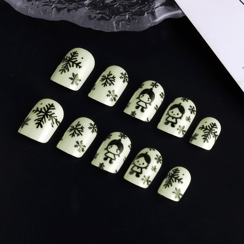 Winter-Themed Nail Art Design Stornfield